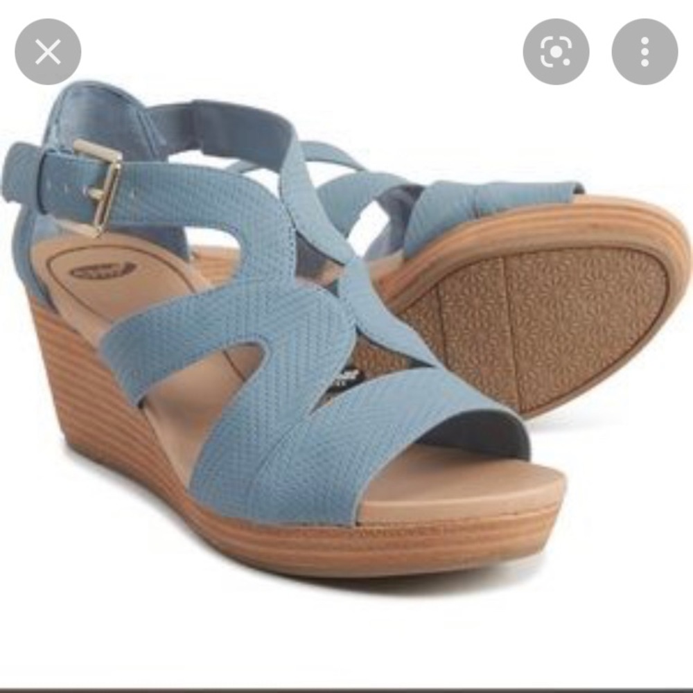New Dr Scholl’s Bailey light blue wedge sandals size 9.5